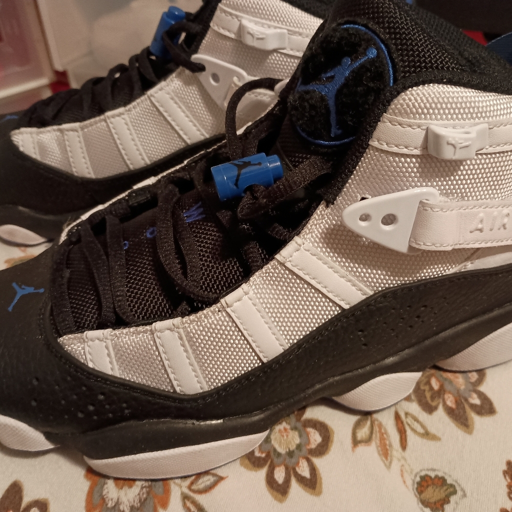 Jordan 6 Rings - Picture 5 of 8